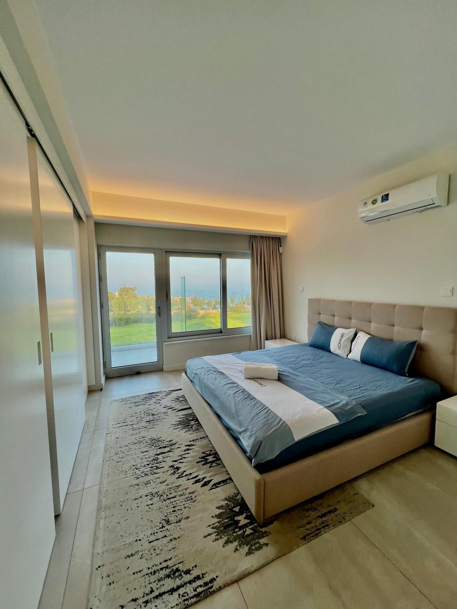 Emerald Suites 프로타라스 객실 사진